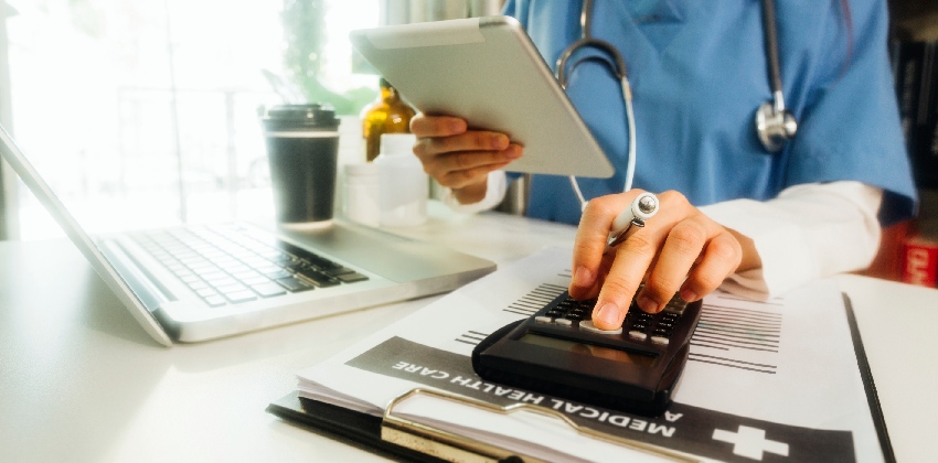 Consultant verifying MSc Nursing training hour credit transfer, Diagram of MSc Nursing council approved credit transfer process