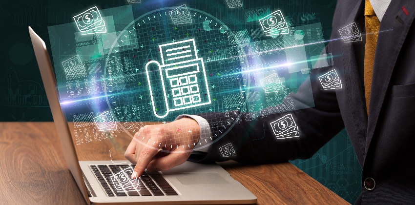Consultant managing MTech project year credit transfer documentation, Diagram of MTech specialization credit transfer process